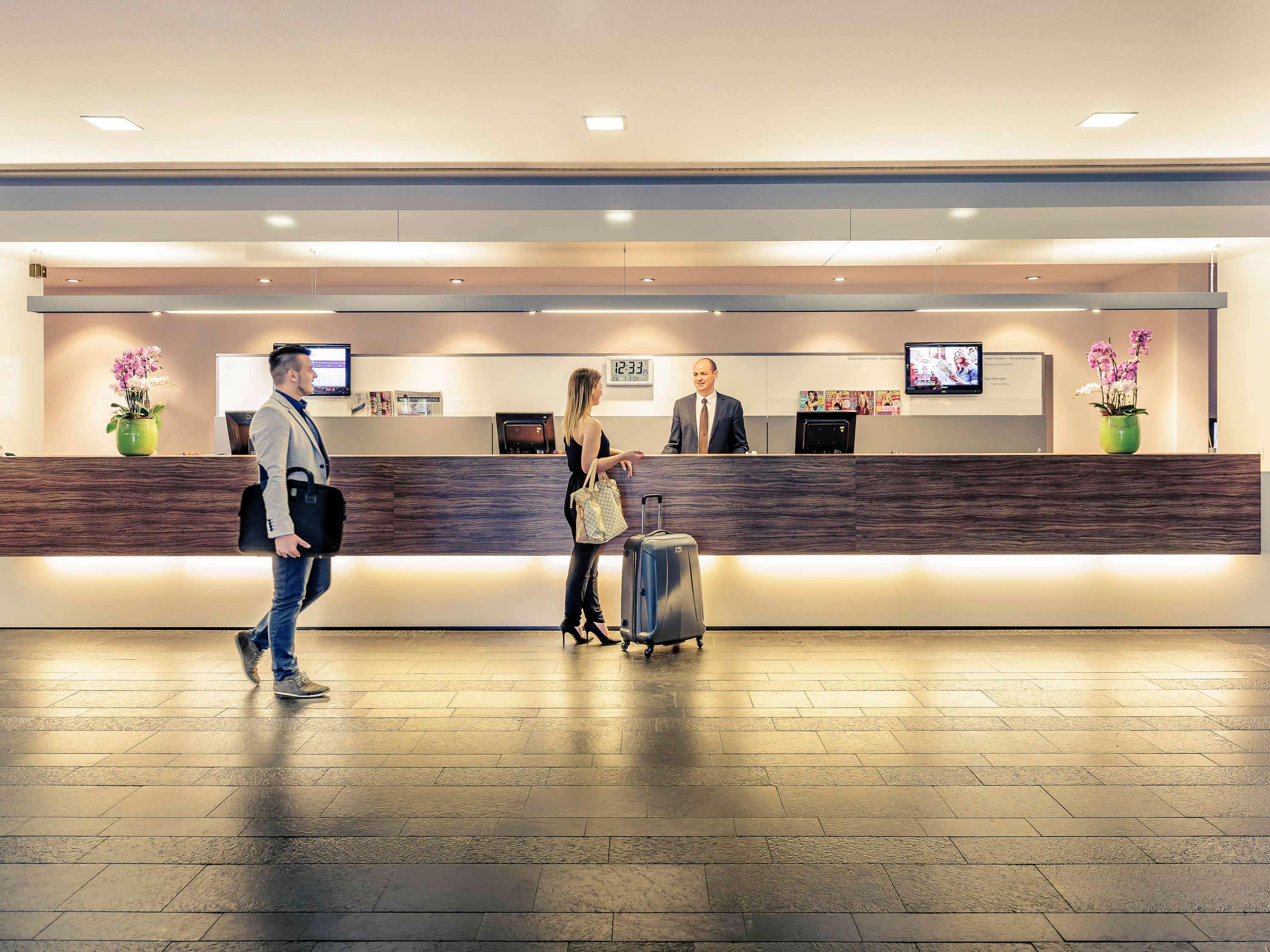Mercure Hotel Muenchen Sued Messe Екстериор снимка